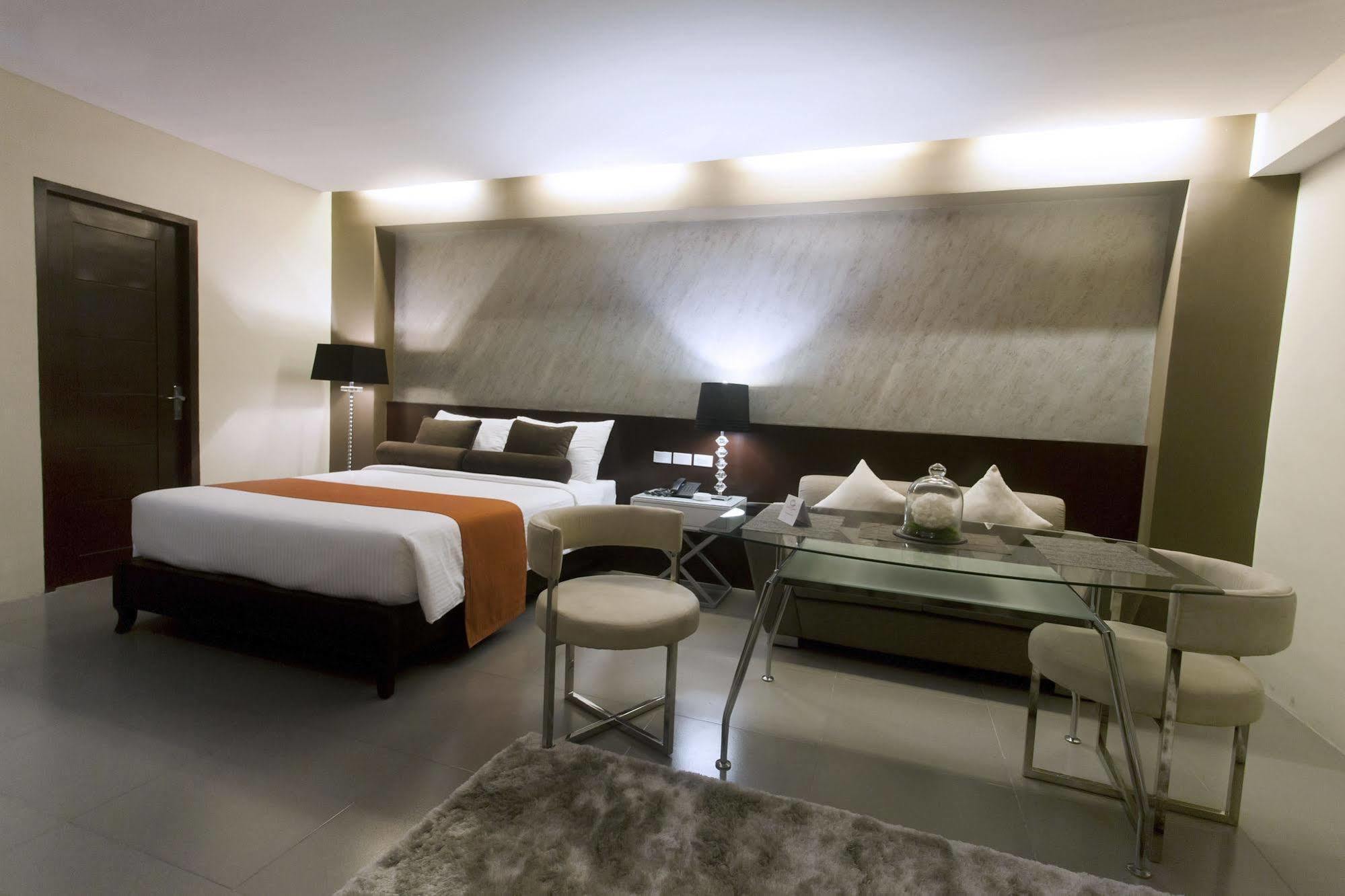 Grace Crown Hotel Анхелес Екстер'єр фото
