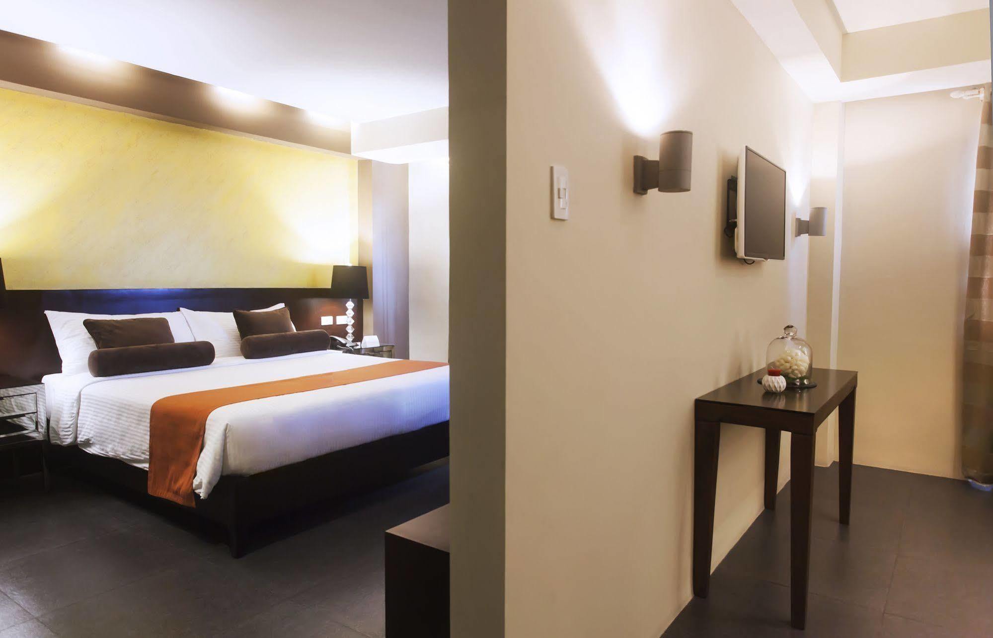 Grace Crown Hotel Анхелес Екстер'єр фото